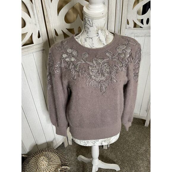 Vintage Purple Angora Lambswool Blend Sweater Floral Beaded Size Medium - Picture 1 of 5